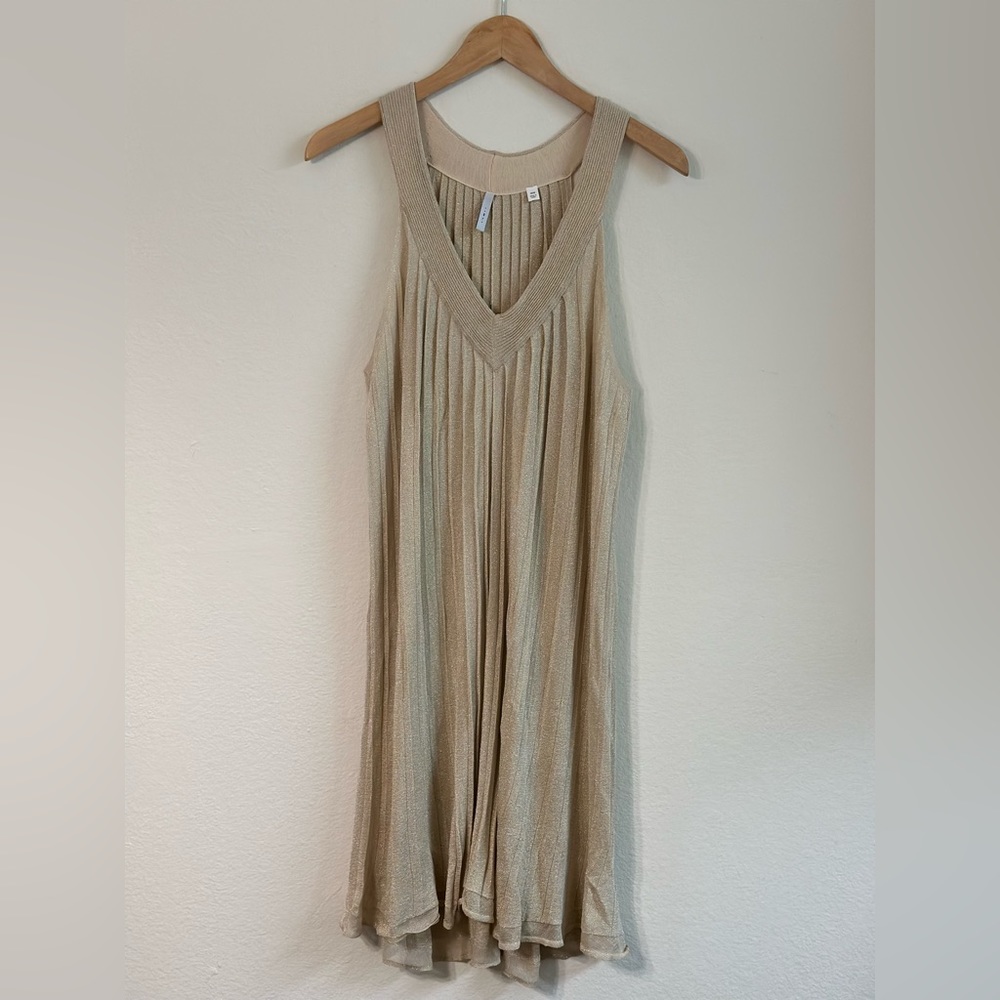Vintage IISLI Pleated Dress